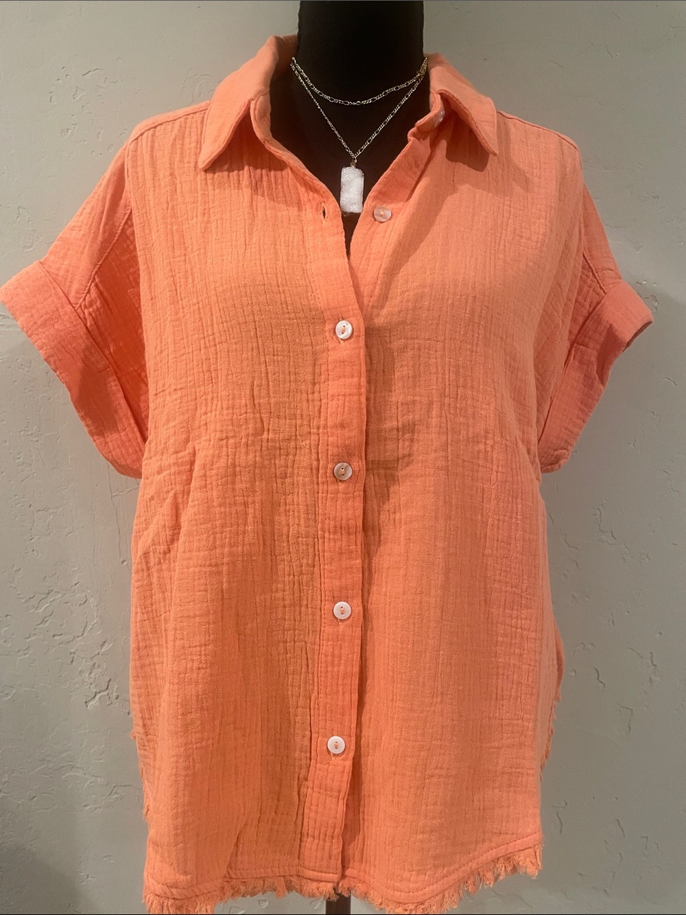 Hem & Thread Coral Button-Front Gauze Shirt w/ raw hem Sz. SM PTP 22